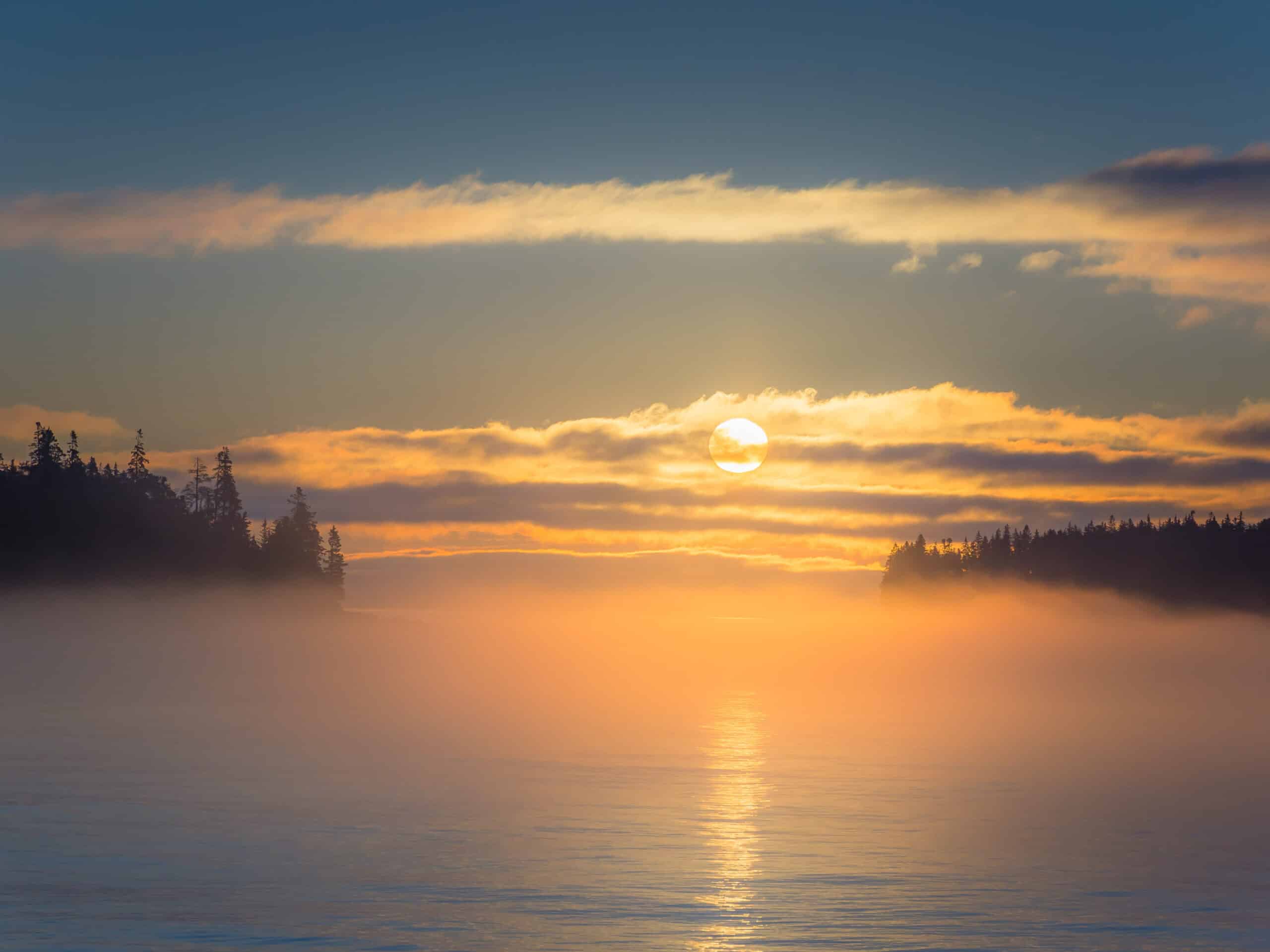 Best Coastal Maine Wedding Venues (Beyond Kennebunkport) 1 Ash point estate kennebunkport, sunrise and mist, birch point state park, penobscot bay, owls head, maine